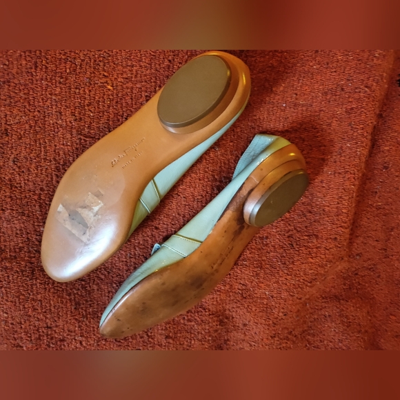 Salvatore Farragamo Light Blue Patent Audrey Ballet Flats Women's Size 6.5 - Picture 3 of 5